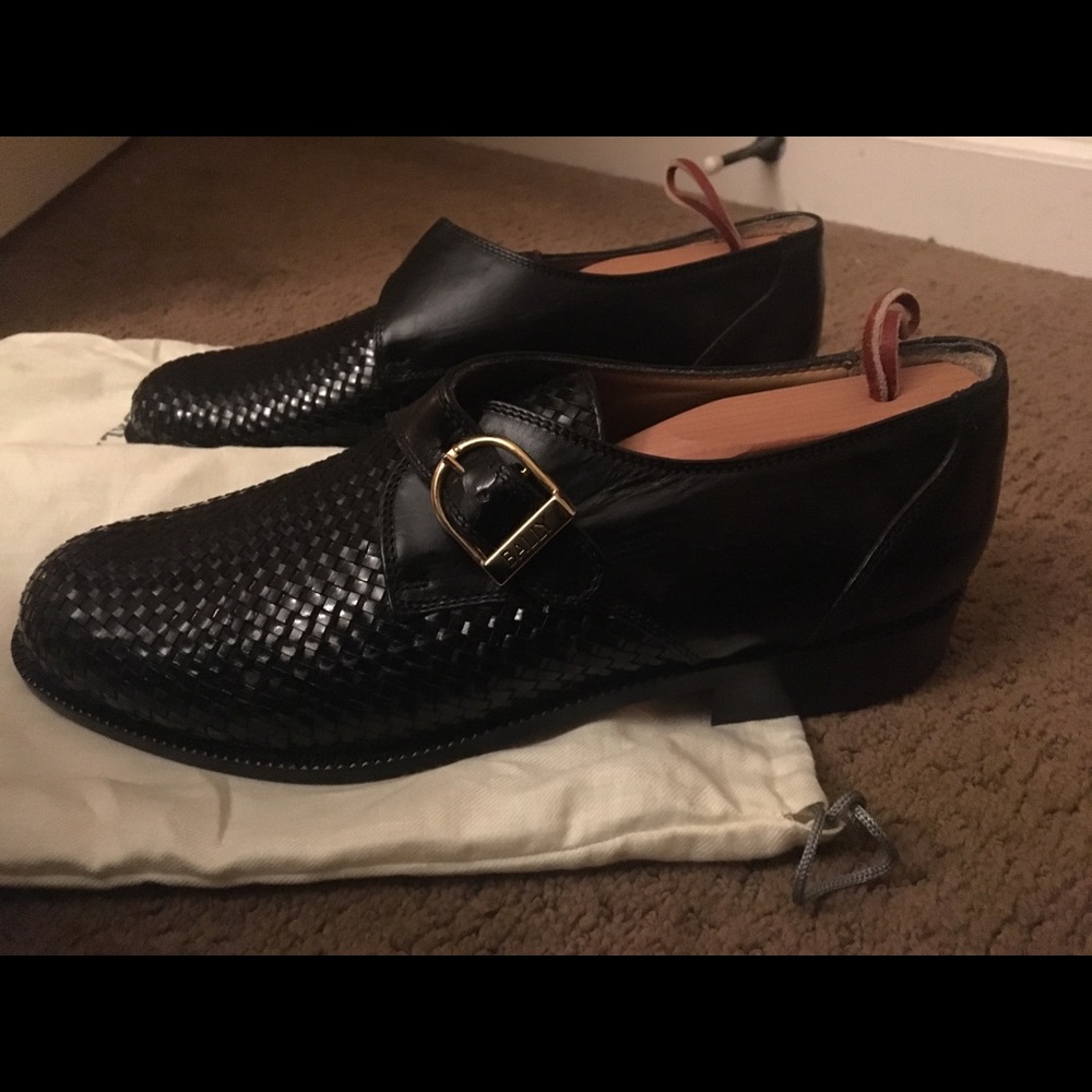 Bally’s black mesh pattern shoe